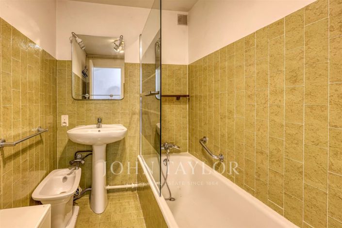 Image No.15-4 Bed House for sale