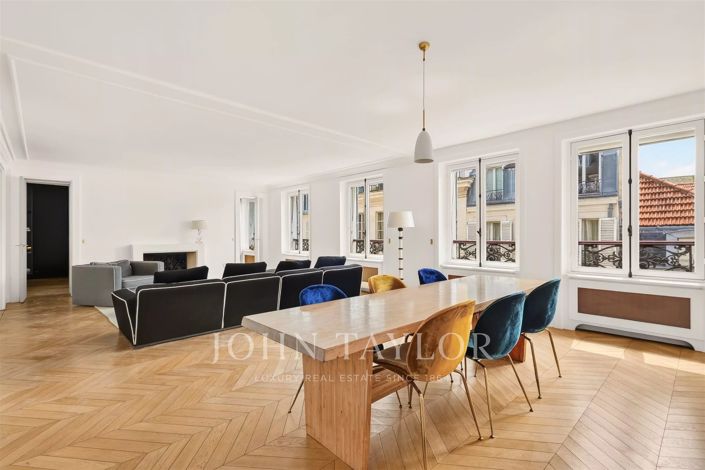 Image No.8-3 Bed Apartment for sale