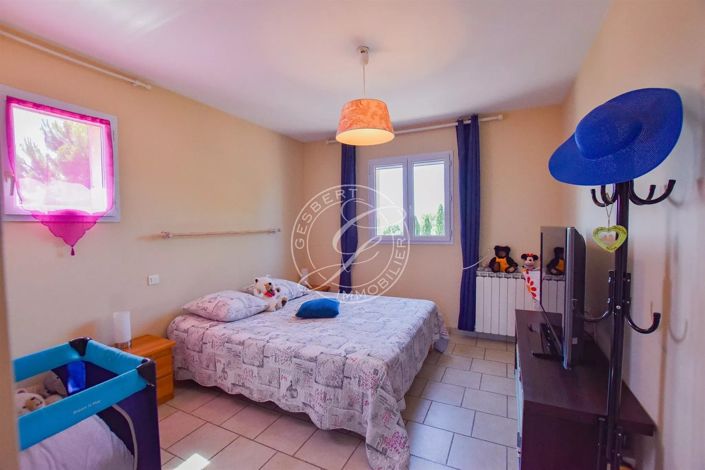 Image No.20-3 Bed House for sale
