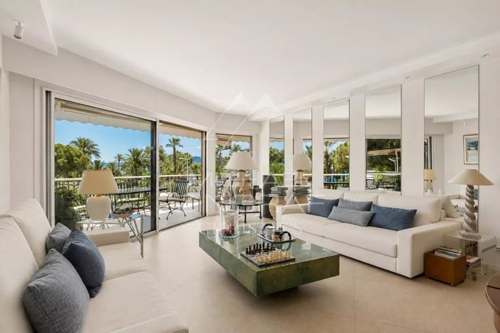Image No.4-4 Bed Apartment for sale