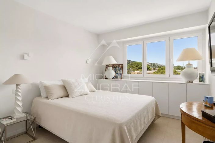 Image No.9-4 Bed Apartment for sale