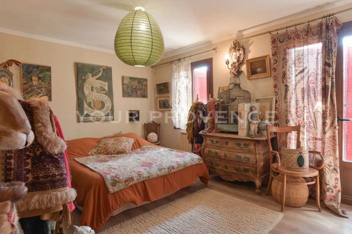 Image No.8-4 Bed House for sale