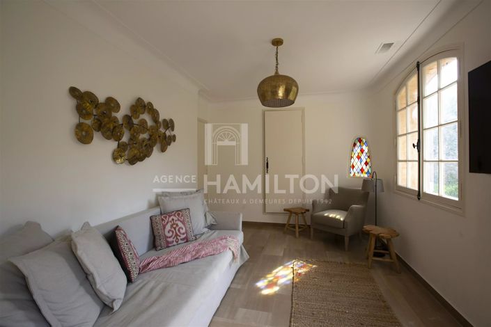 Image No.11-3 Bed House for sale