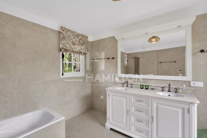 Image No.14-3 Bed House for sale