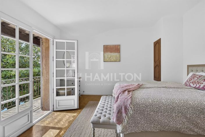 Image No.8-3 Bed House for sale