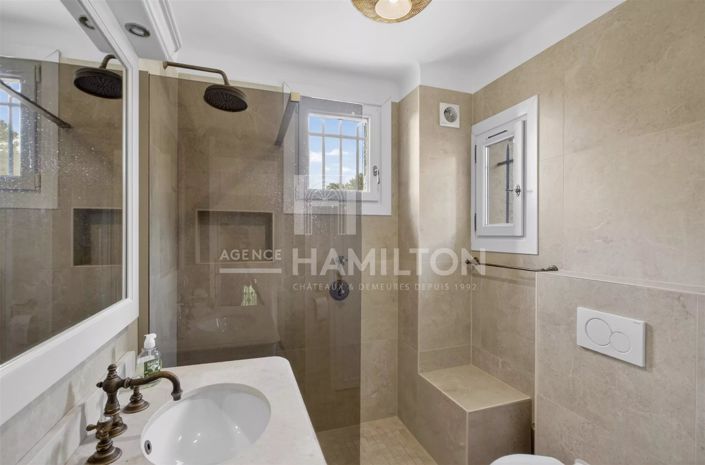 Image No.9-3 Bed House for sale