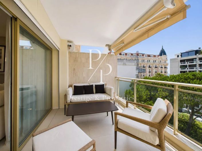Image No.24-4 Bed Apartment for sale
