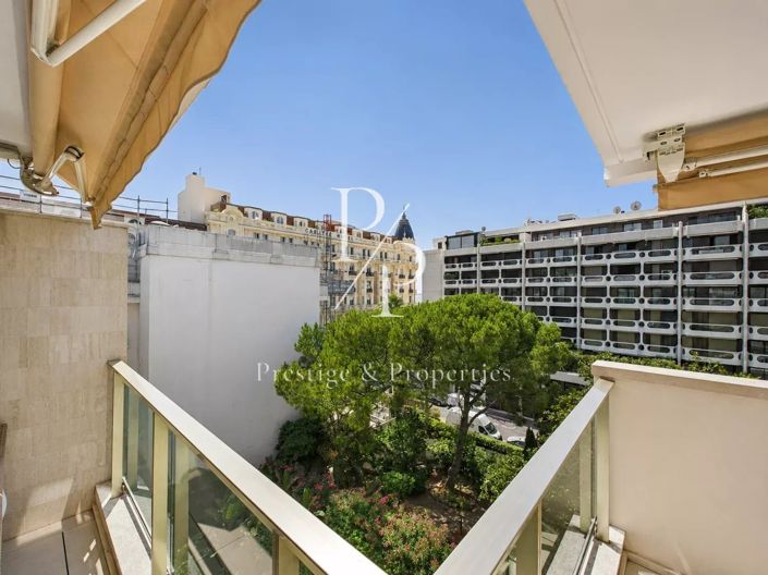 Image No.25-4 Bed Apartment for sale