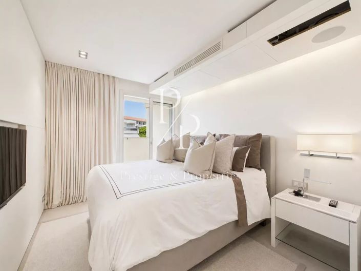 Image No.27-4 Bed Apartment for sale