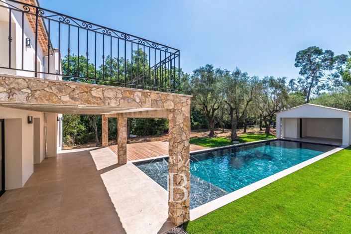 Image No.23-5 Bed House for sale