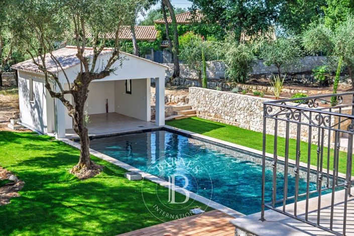 Image No.24-5 Bed House for sale