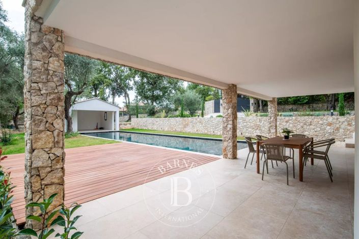 Image No.32-5 Bed House for sale