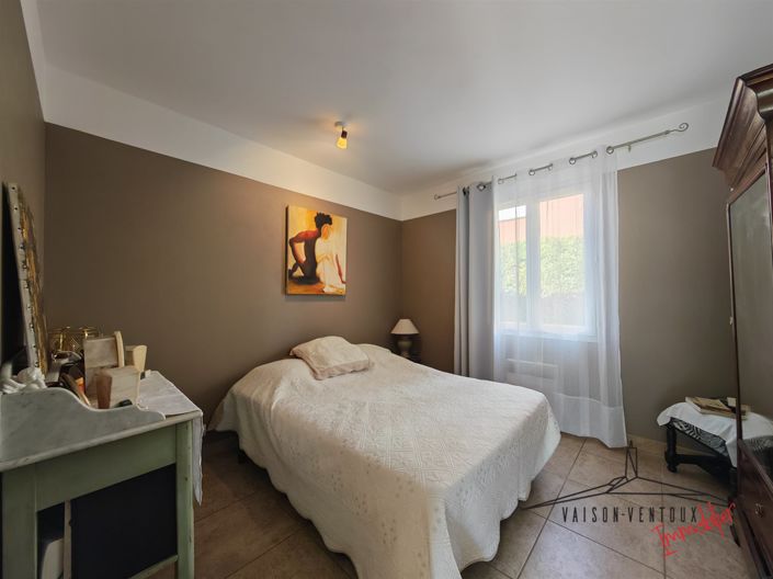 Image No.17-4 Bed House for sale