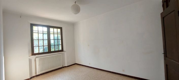 Image No.12-3 Bed House for sale