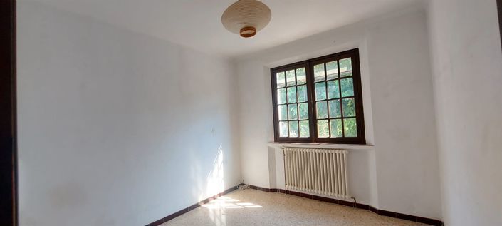 Image No.13-3 Bed House for sale