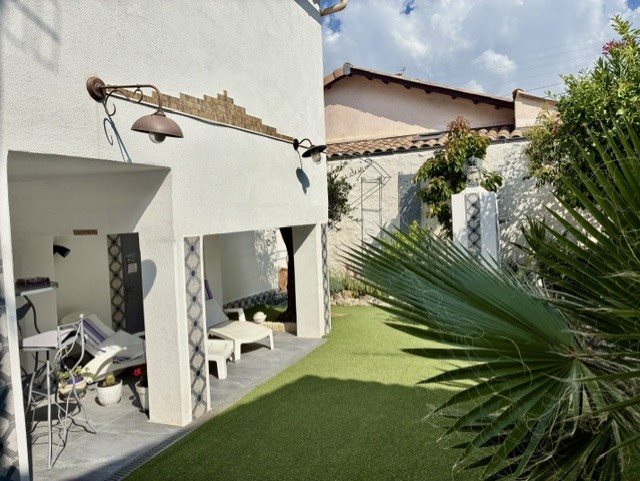 Image No.13-3 Bed House for sale