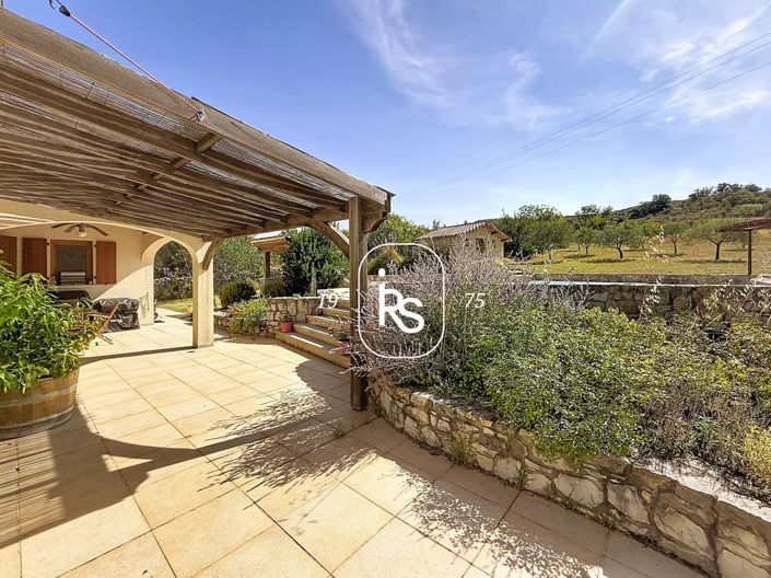 Image No.6-3 Bed House for sale