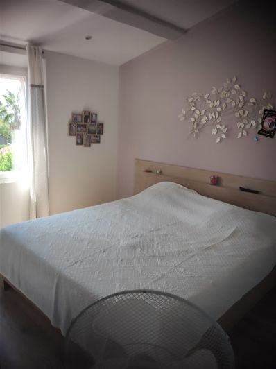 Image No.12-4 Bed House for sale