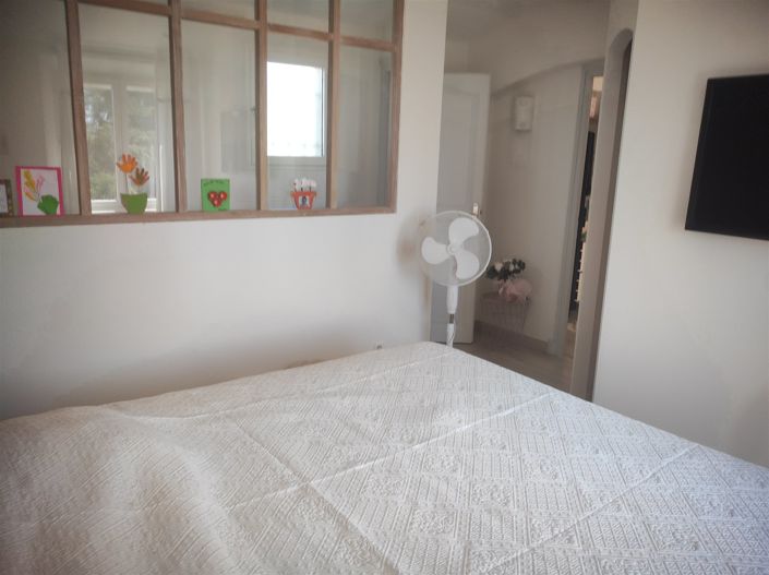 Image No.13-4 Bed House for sale