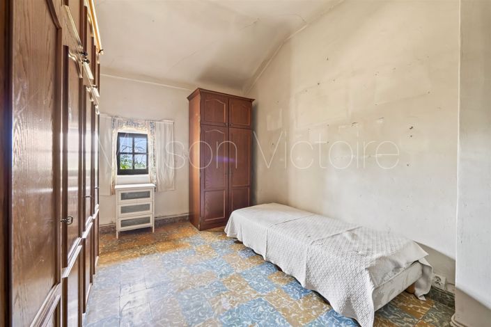 Image No.25-3 Bed House for sale