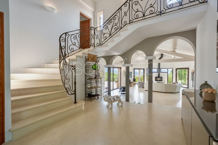 Image No.21-5 Bed House for sale