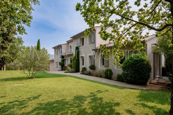 Image No.6-5 Bed House for sale