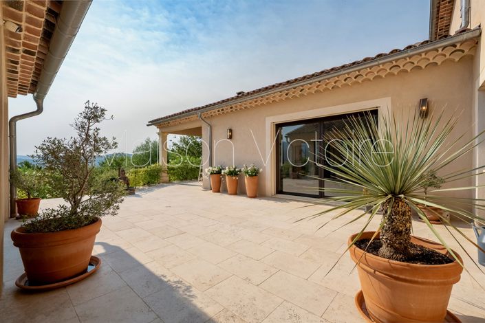 Image No.9-5 Bed House for sale