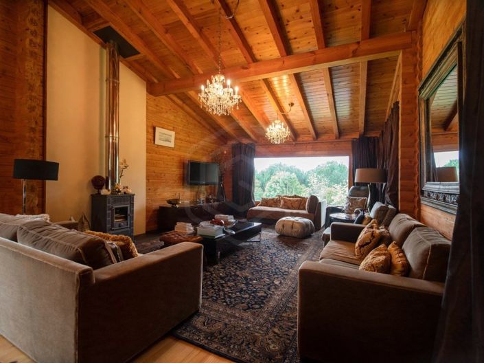 Image No.18-11 Bed House for sale