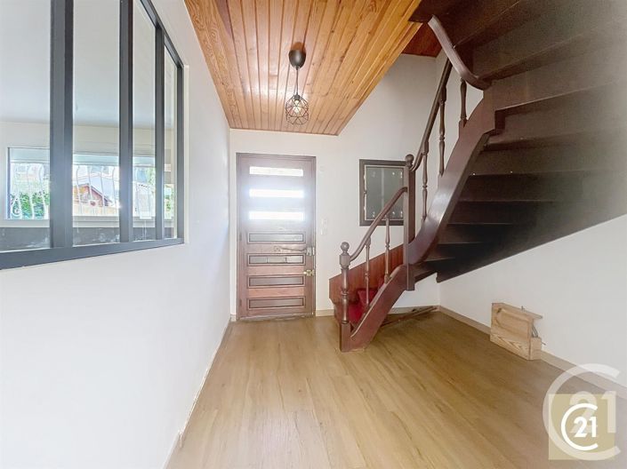 Image No.11-4 Bed House for sale