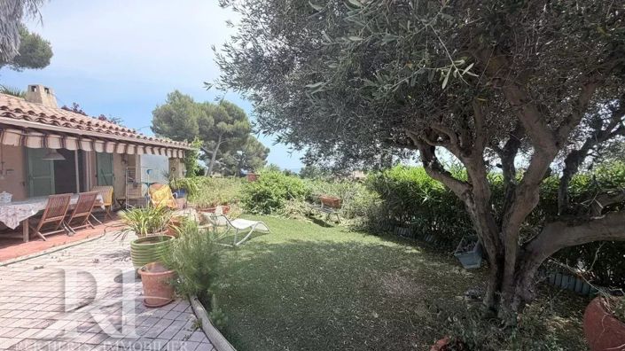 Image No.5-2 Bed House for sale
