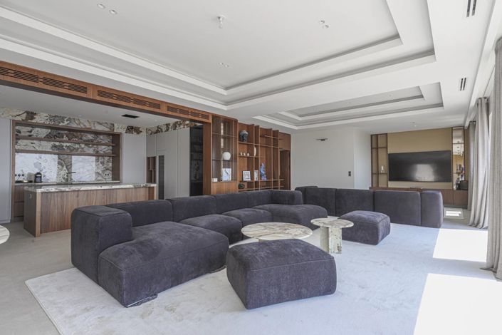 Image No.4-5 Bed House for sale
