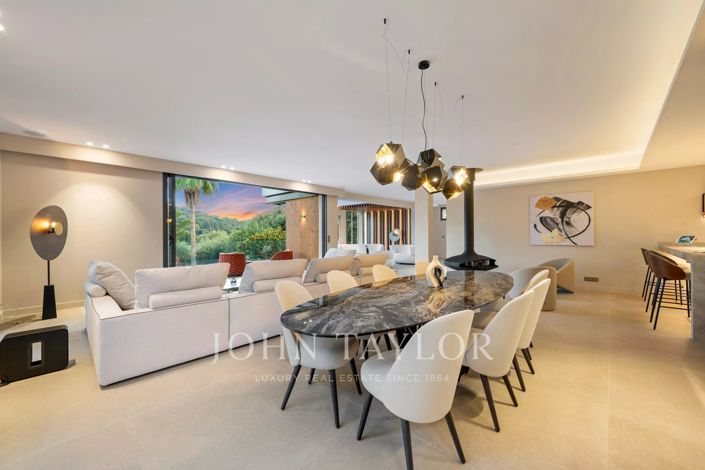 Image No.12-5 Bed House for sale