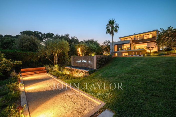 Image No.3-5 Bed House for sale