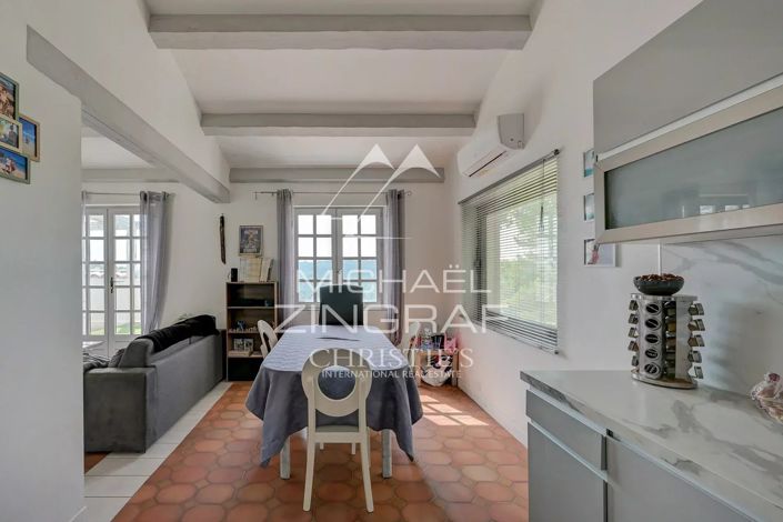 Image No.15-5 Bed House for sale