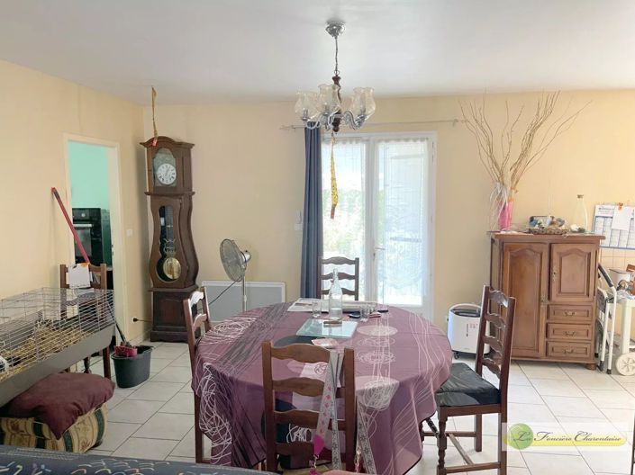 Image No.2-3 Bed House for sale