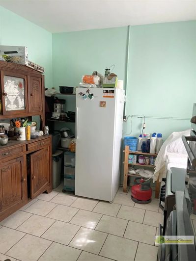 Image No.8-3 Bed House for sale