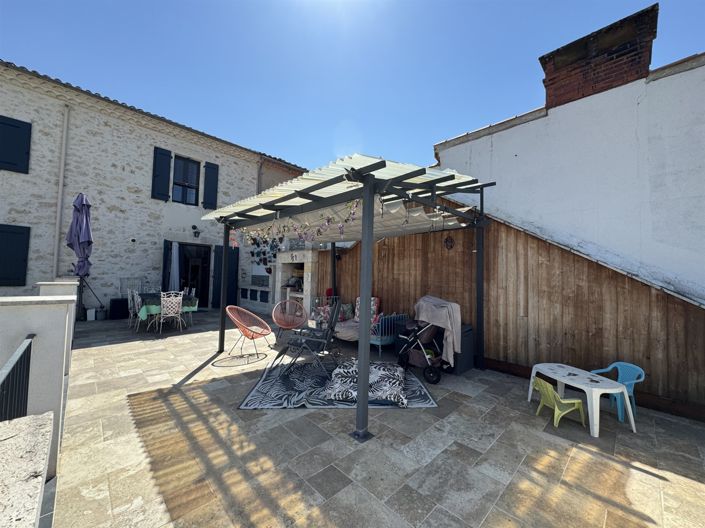 Image No.14-3 Bed House for sale