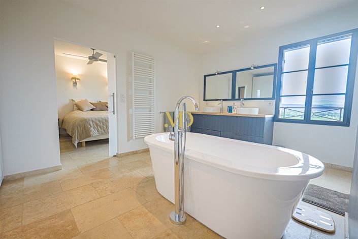 Image No.38-4 Bed House for sale
