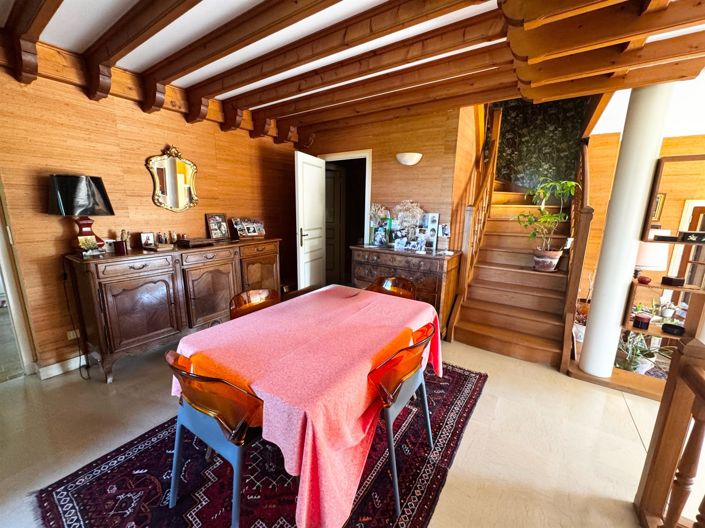 Image No.11-5 Bed House for sale