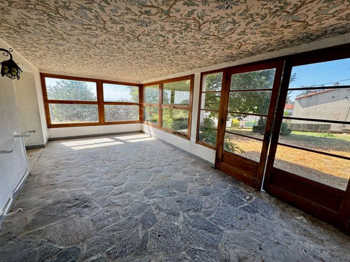 Image No.9-3 Bed House for sale