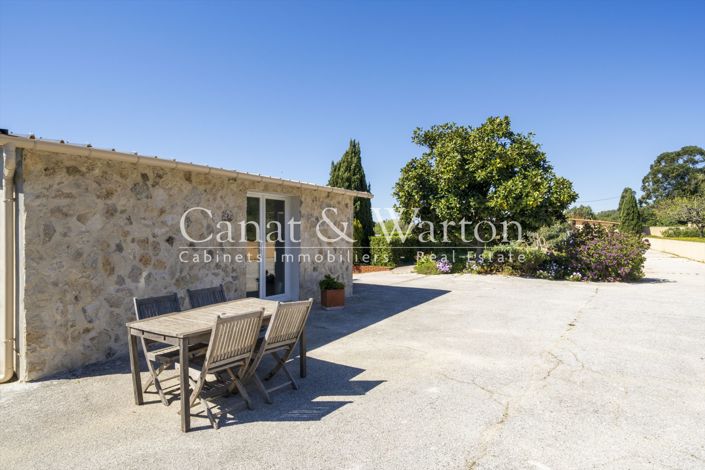 Image No.27-6 Bed House for sale