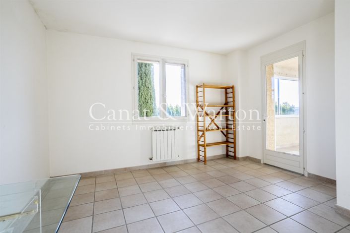 Image No.13-5 Bed House for sale