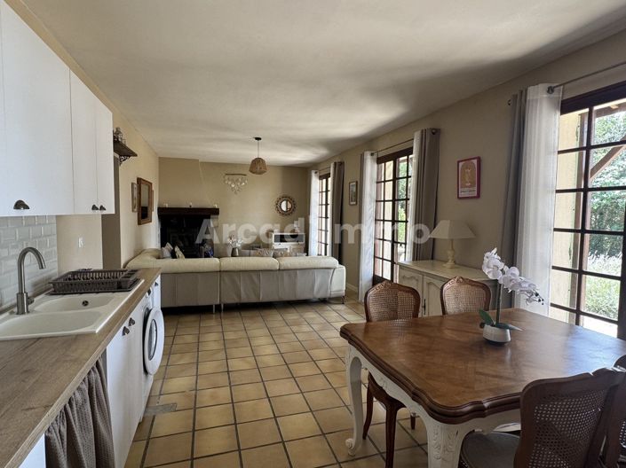 Image No.4-4 Bed House for sale