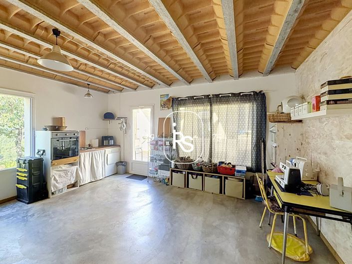 Image No.19-3 Bed House for sale