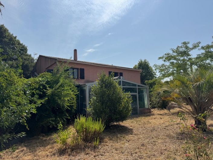 Image No.2-4 Bed House for sale