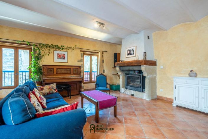 Image No.5-4 Bed House for sale