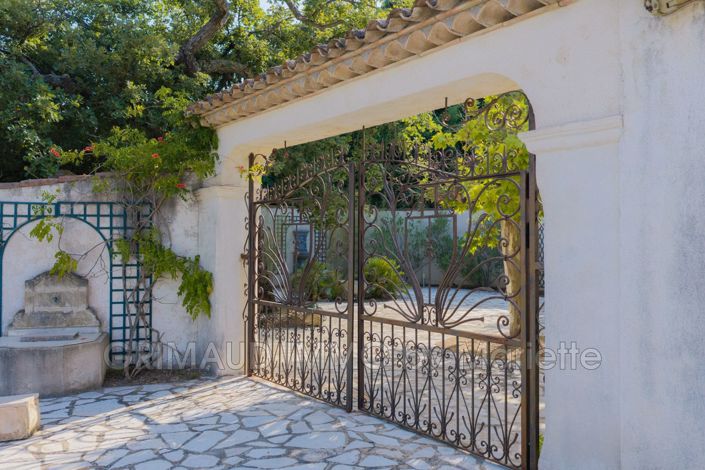 Image No.5-5 Bed House for sale