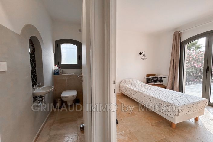 Image No.13-3 Bed House for sale