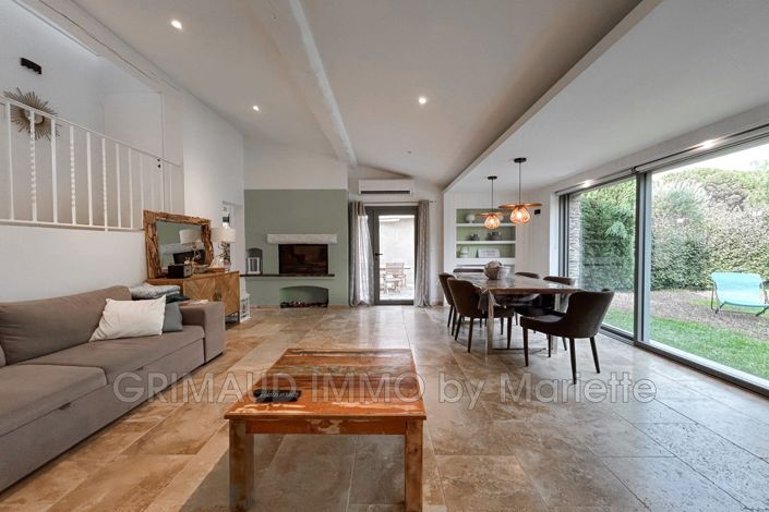 Image No.7-3 Bed House for sale