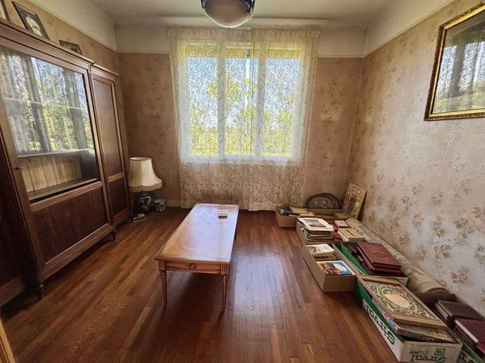 Image No.14-6 Bed House for sale